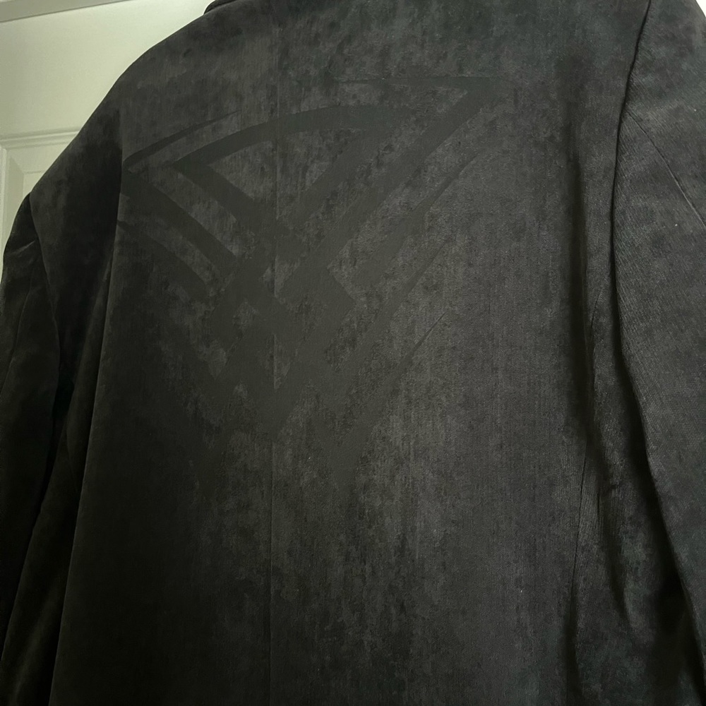 Black & Red Inserch Jacket - Picture 6 of 6